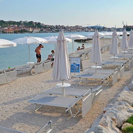 Apartments Branka Trogir Buitenkant foto