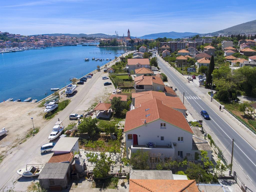 Apartments Branka Trogir Buitenkant foto