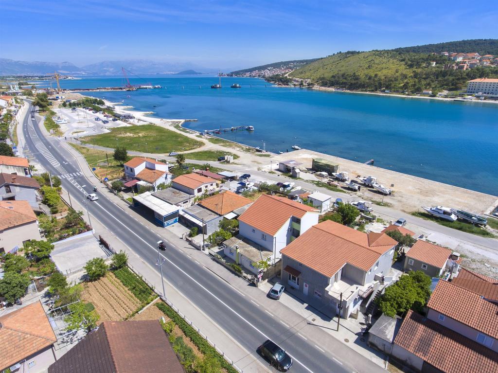 Apartments Branka Trogir Buitenkant foto