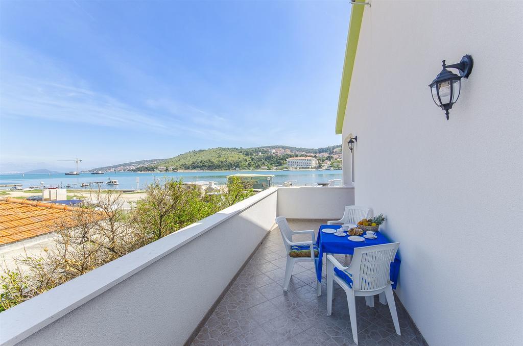 Apartments Branka Trogir Buitenkant foto