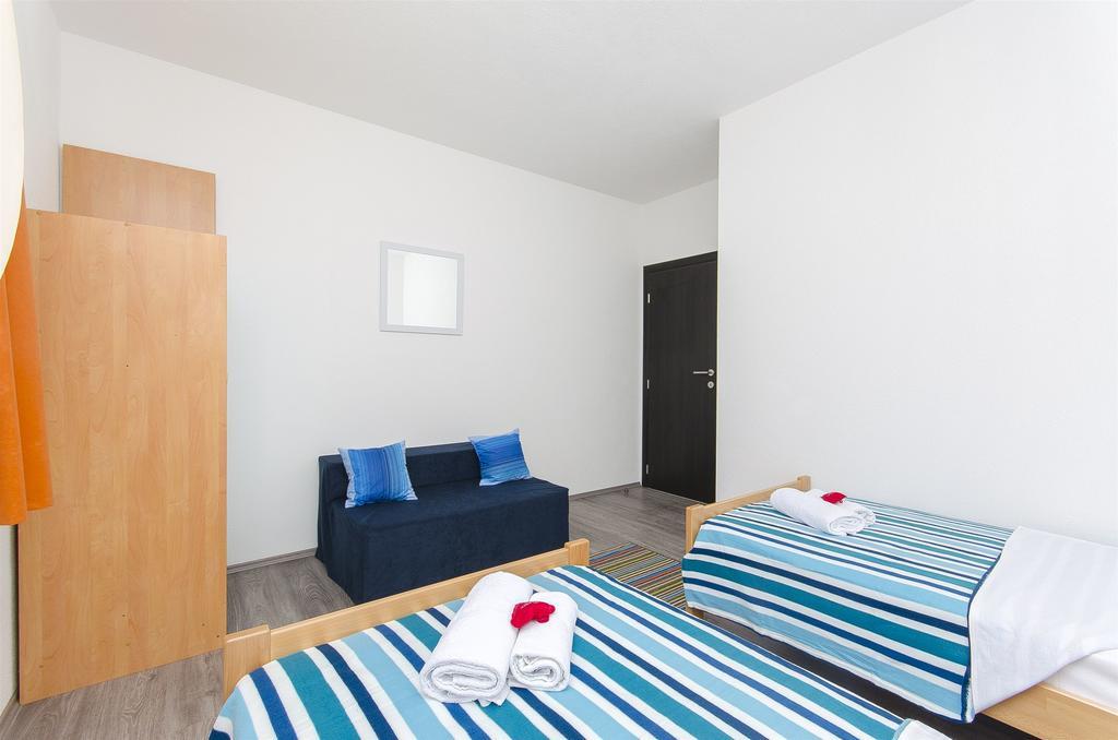 Apartments Branka Trogir Buitenkant foto