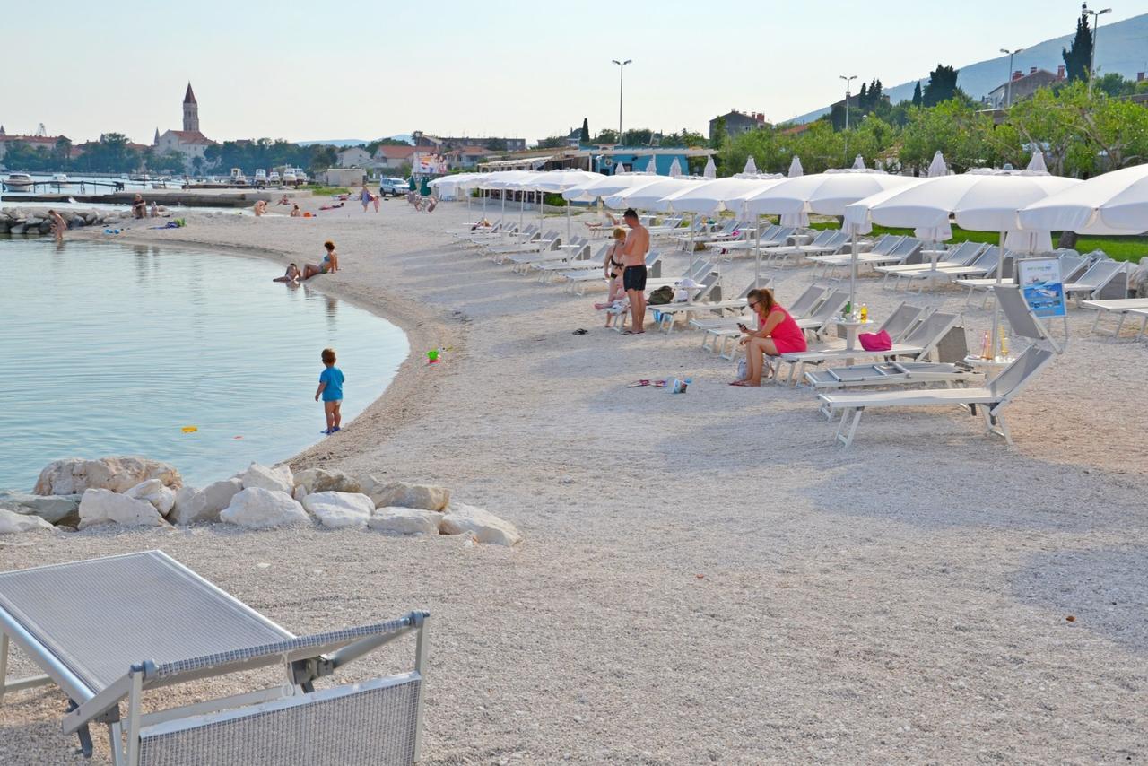 Apartments Branka Trogir Buitenkant foto